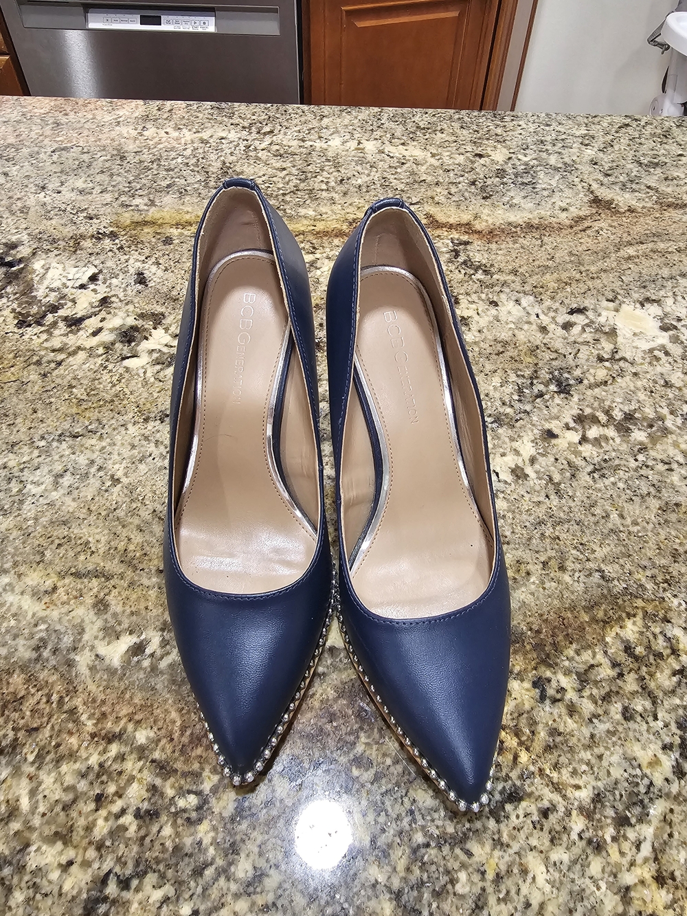 BCBGeneration Navy Pointed Toe Stud-Trim Pump Size 7, 4"heels - Picture 3 of 12